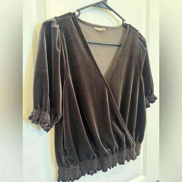 Madewell Smocked Velvet Crossover Top Dark Metal - Picture 3 of 7